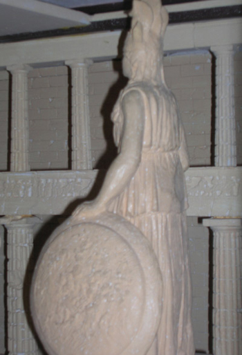 La scultura della dea Atena, contenuta all'interno del Partenone