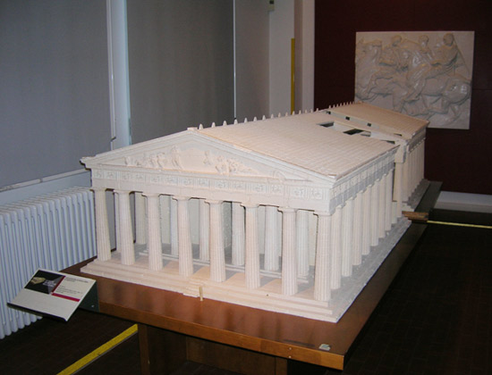 Il modello del Partenone esposto al Museo Omero