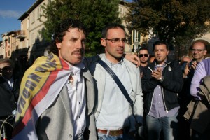 Cancellieri assieme allo sfidante Emanuele Feduzi