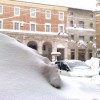 Piazza della Repubblica ancora sotto la neve