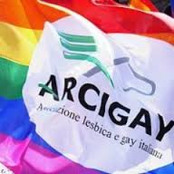 La bandiera dell'Arcigay (Associazione lesbica e gay italiana)