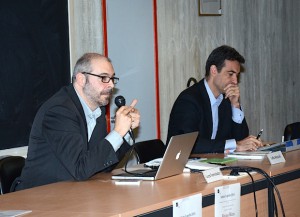 a sinistra Luca Tremolada (Il Sole 24 Ore), accanto Massimo Russo (direttore Wired)